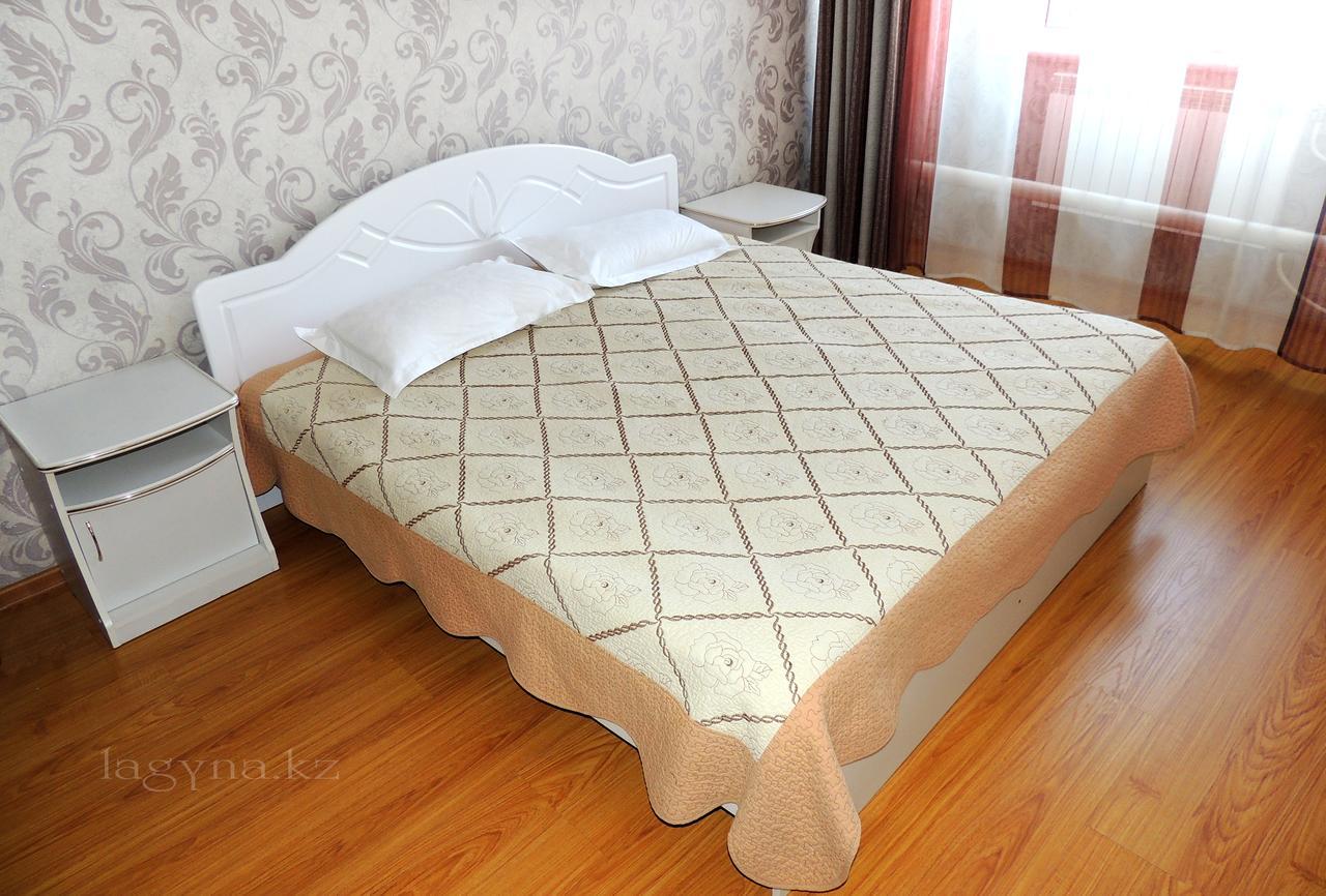 Laguna Hotell Qostanaj Exteriör bild