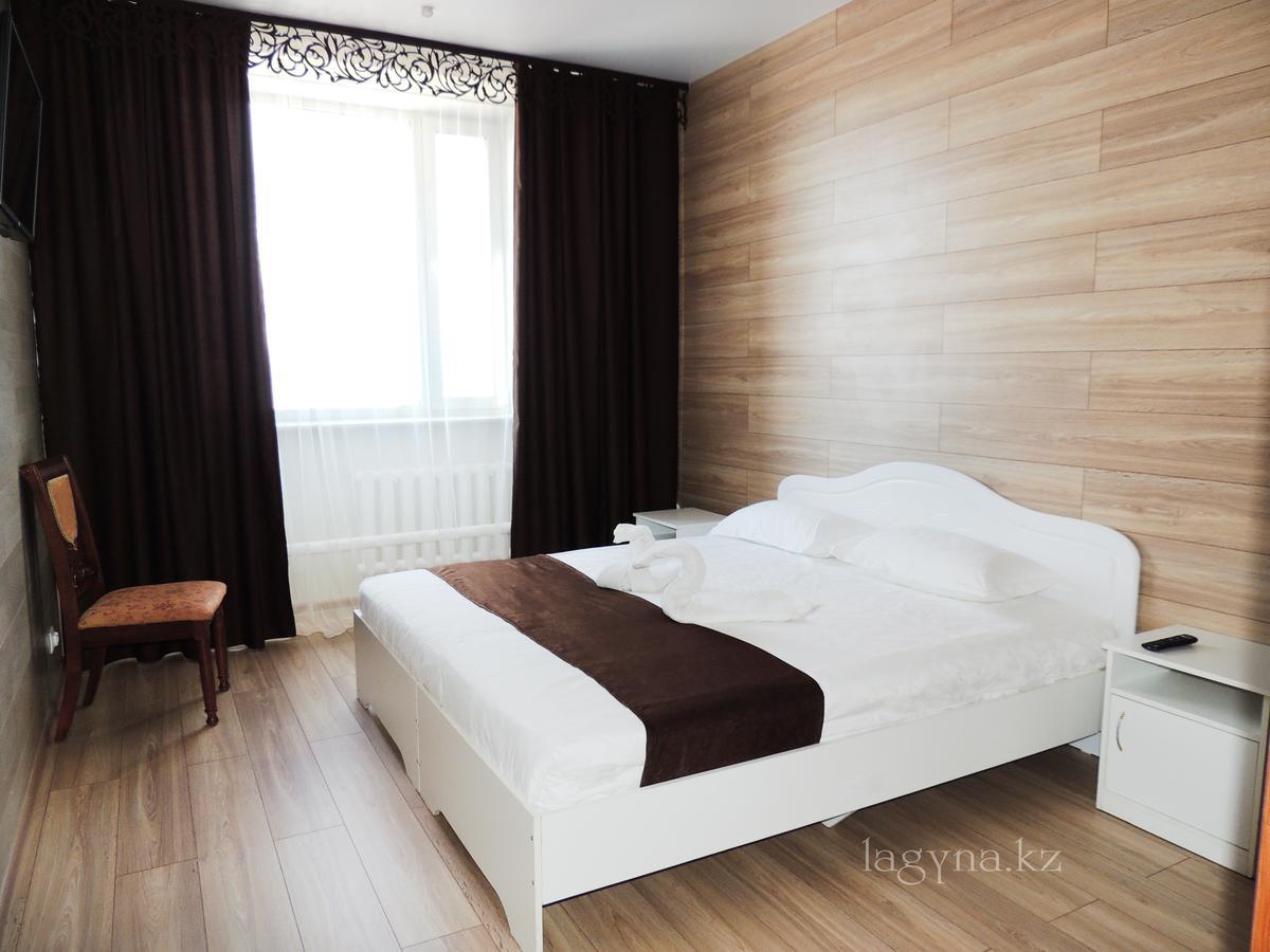 Laguna Hotell Qostanaj Exteriör bild
