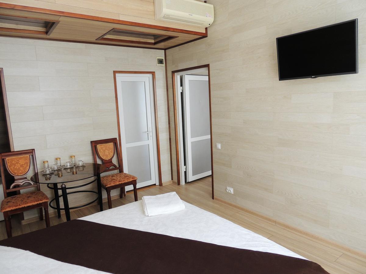 Laguna Hotell Qostanaj Exteriör bild